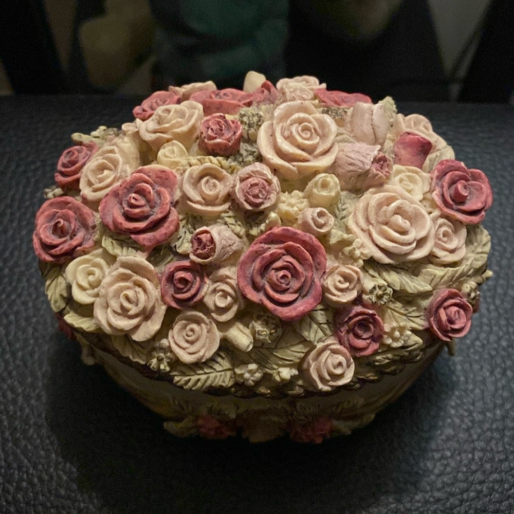 Dezine keepsake box